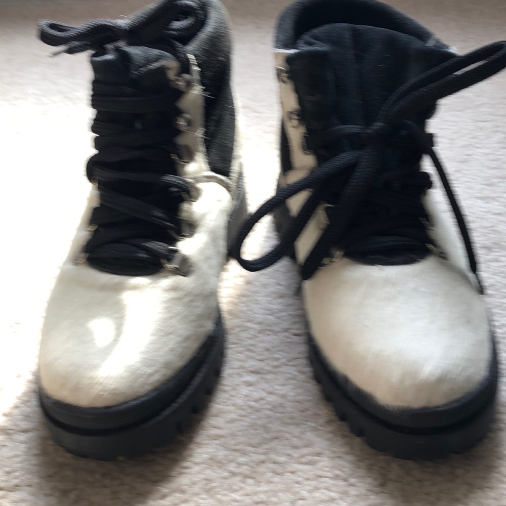 Hiking or cold weather lug bottom fur boots